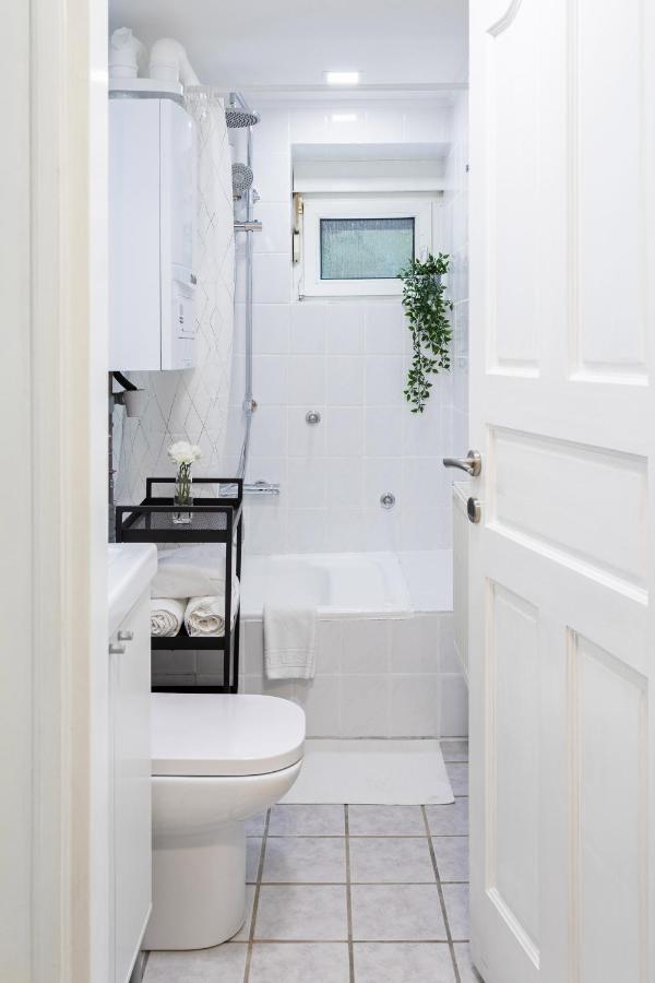Modern Studio Near British Square Apartment Zagreb Bagian luar foto
